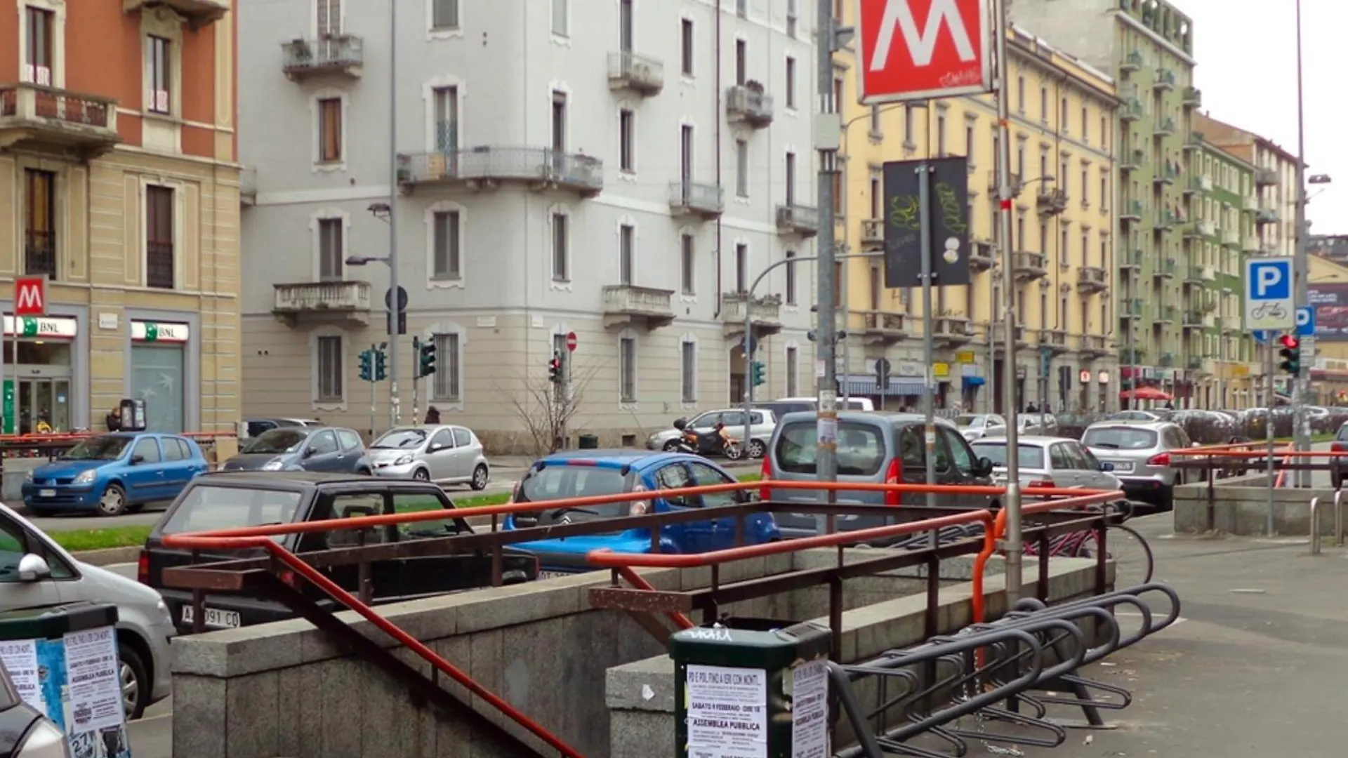 Very Modern And Nice Apartments In Milan Close To The Red Metro